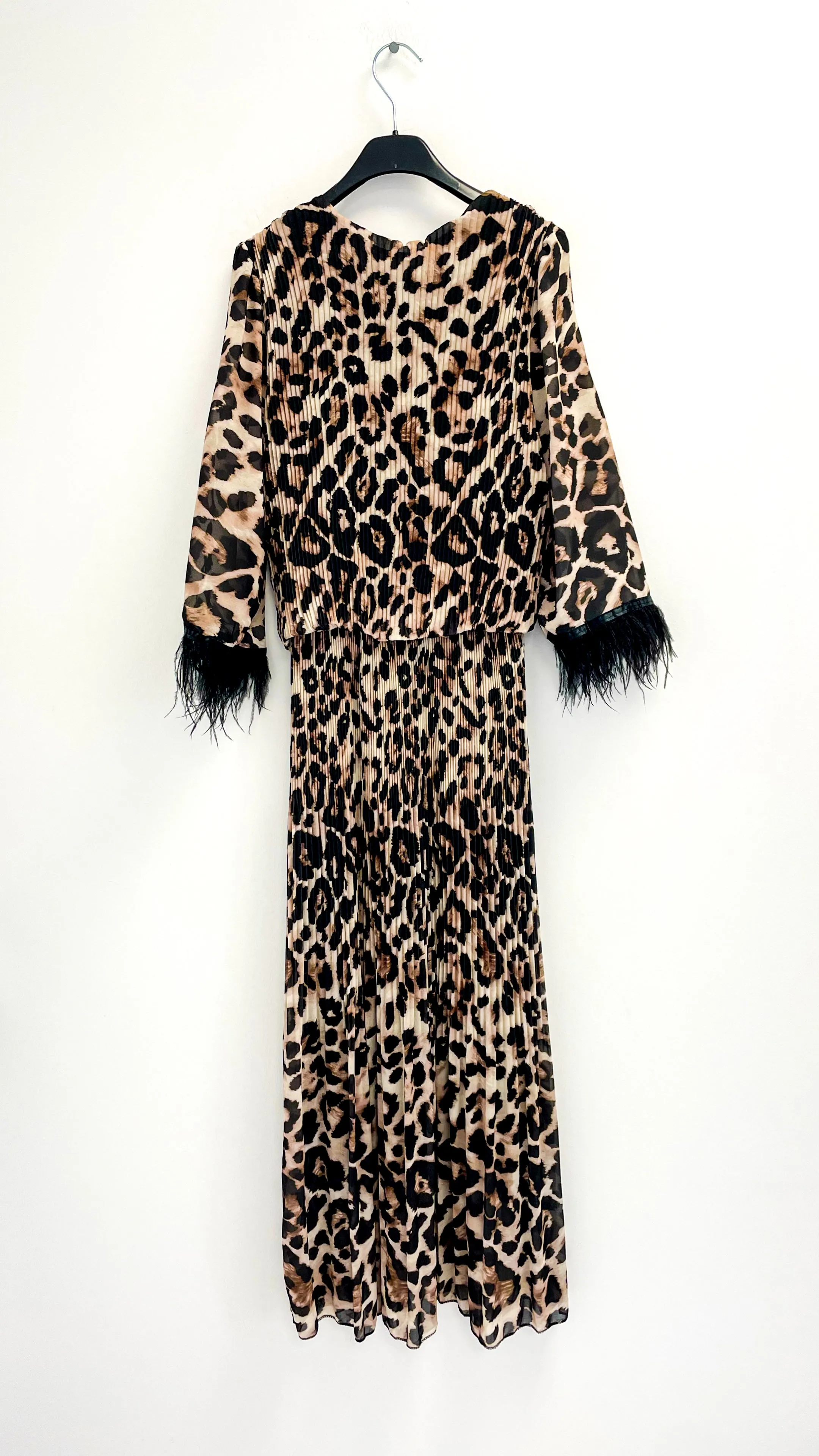 1-A2009 Leopard Loose Top Dress Feather Trim