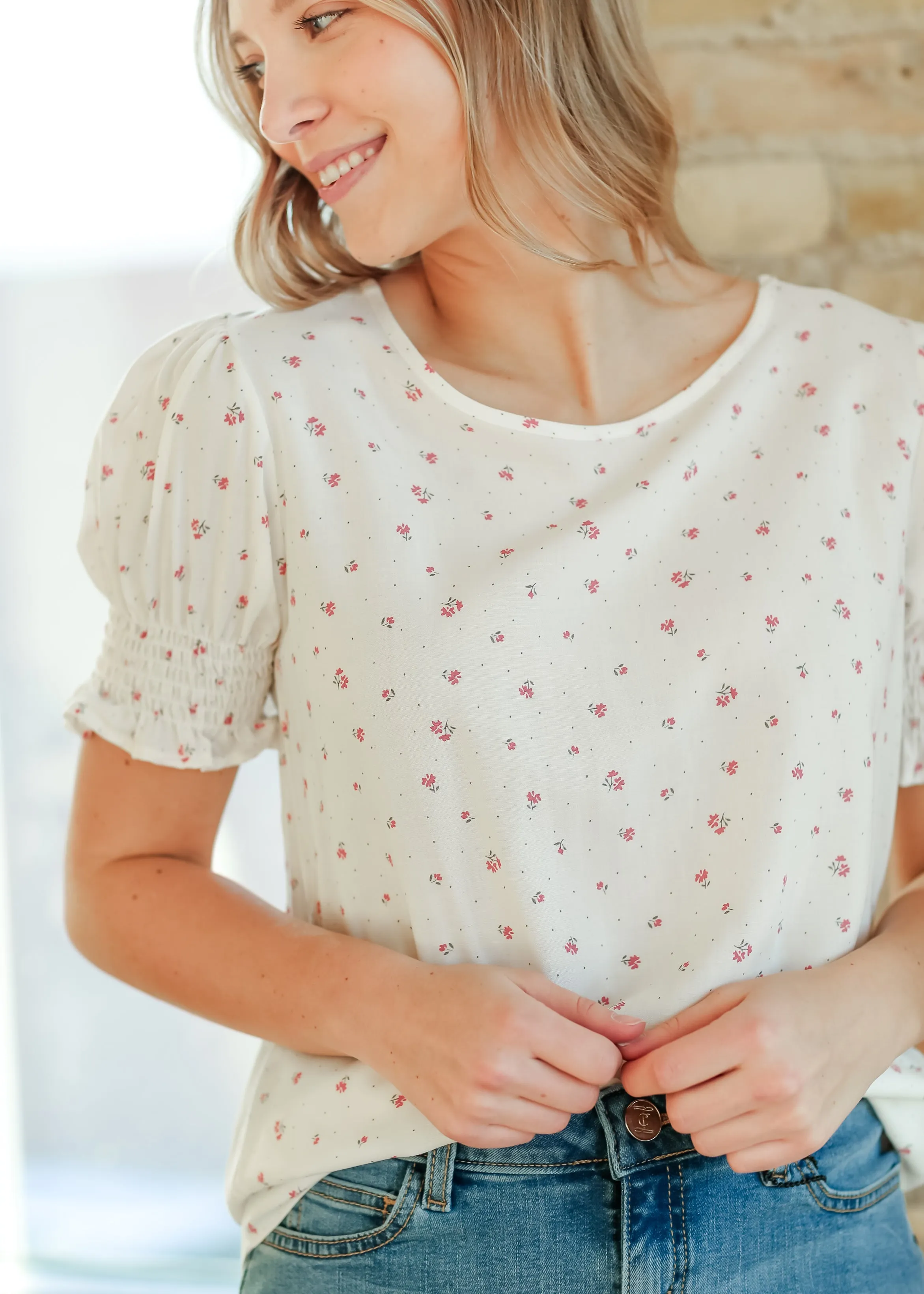 Alisa Short Ruffle Sleeve Top