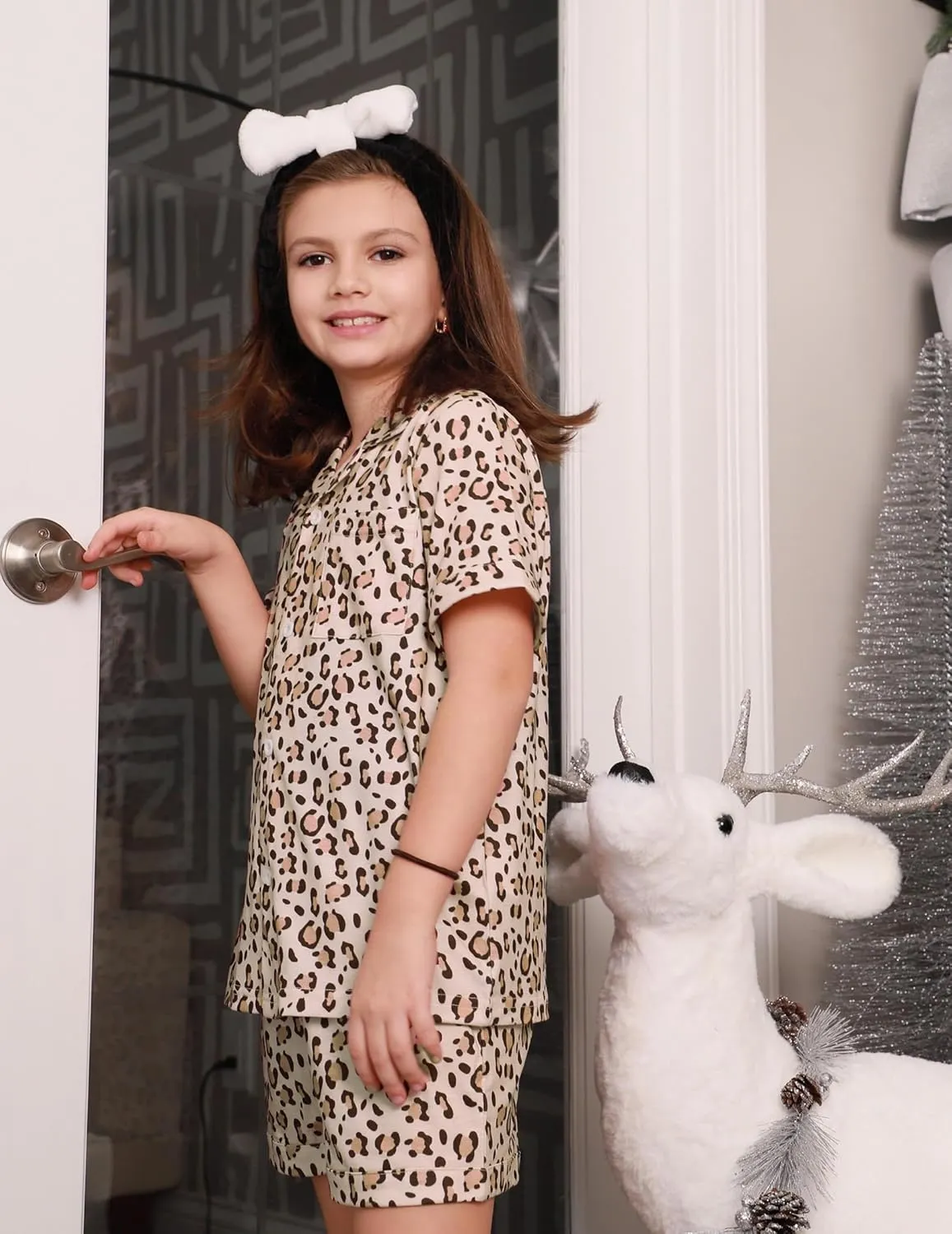 Arshiner Girls Pajamas Sets Short Sleeve Kids Pjs Button Down Sleepwear