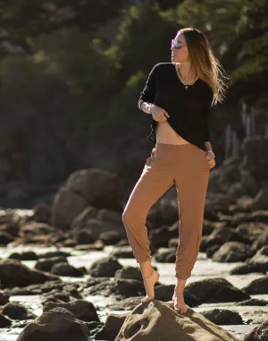 Avery Beach Pant: Rum