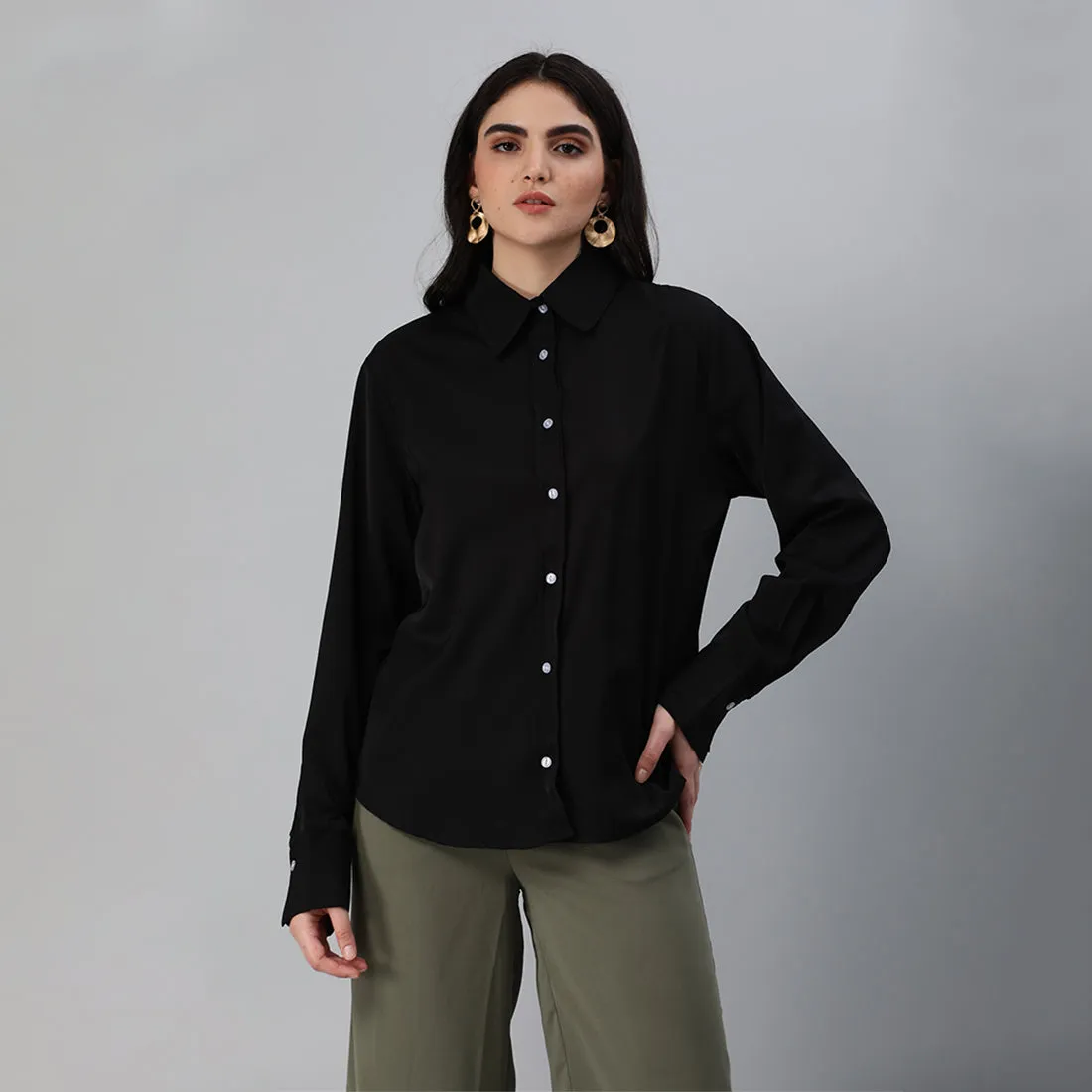 Basic Long Sleeved Collared Shirt