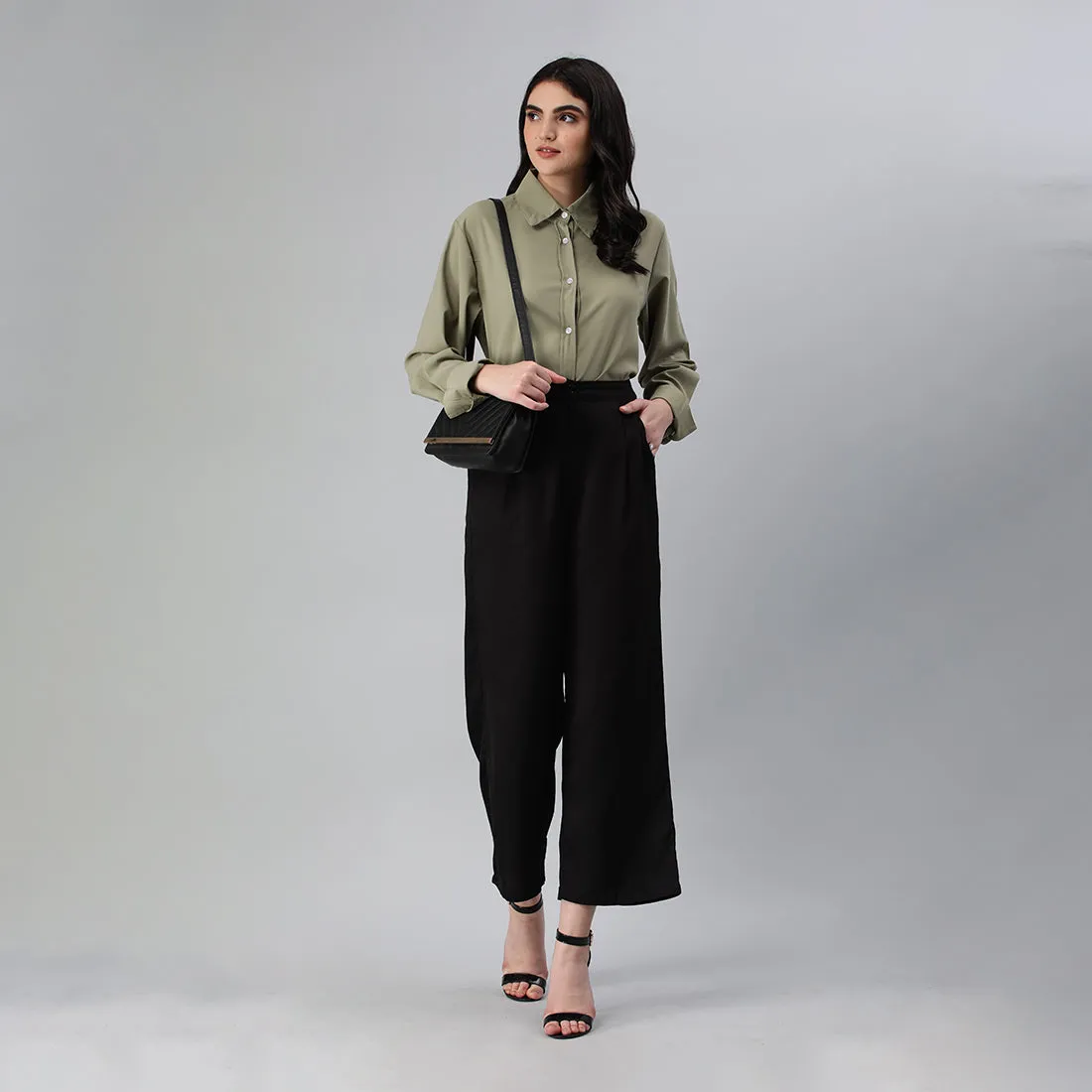 Basic Long Sleeved Collared Shirt