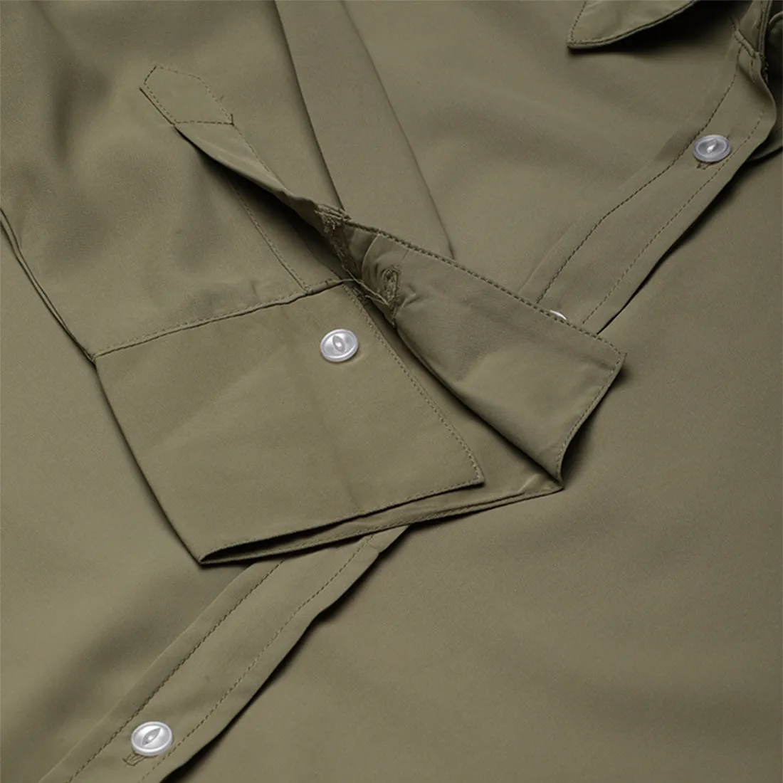 Basic Long Sleeved Collared Shirt