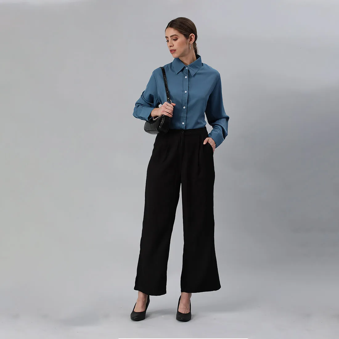Basic Long Sleeved Collared Shirt