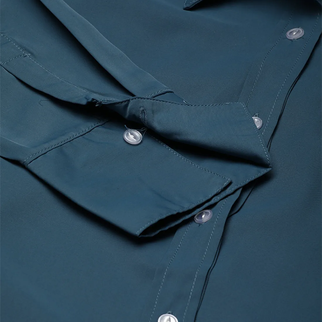 Basic Long Sleeved Collared Shirt