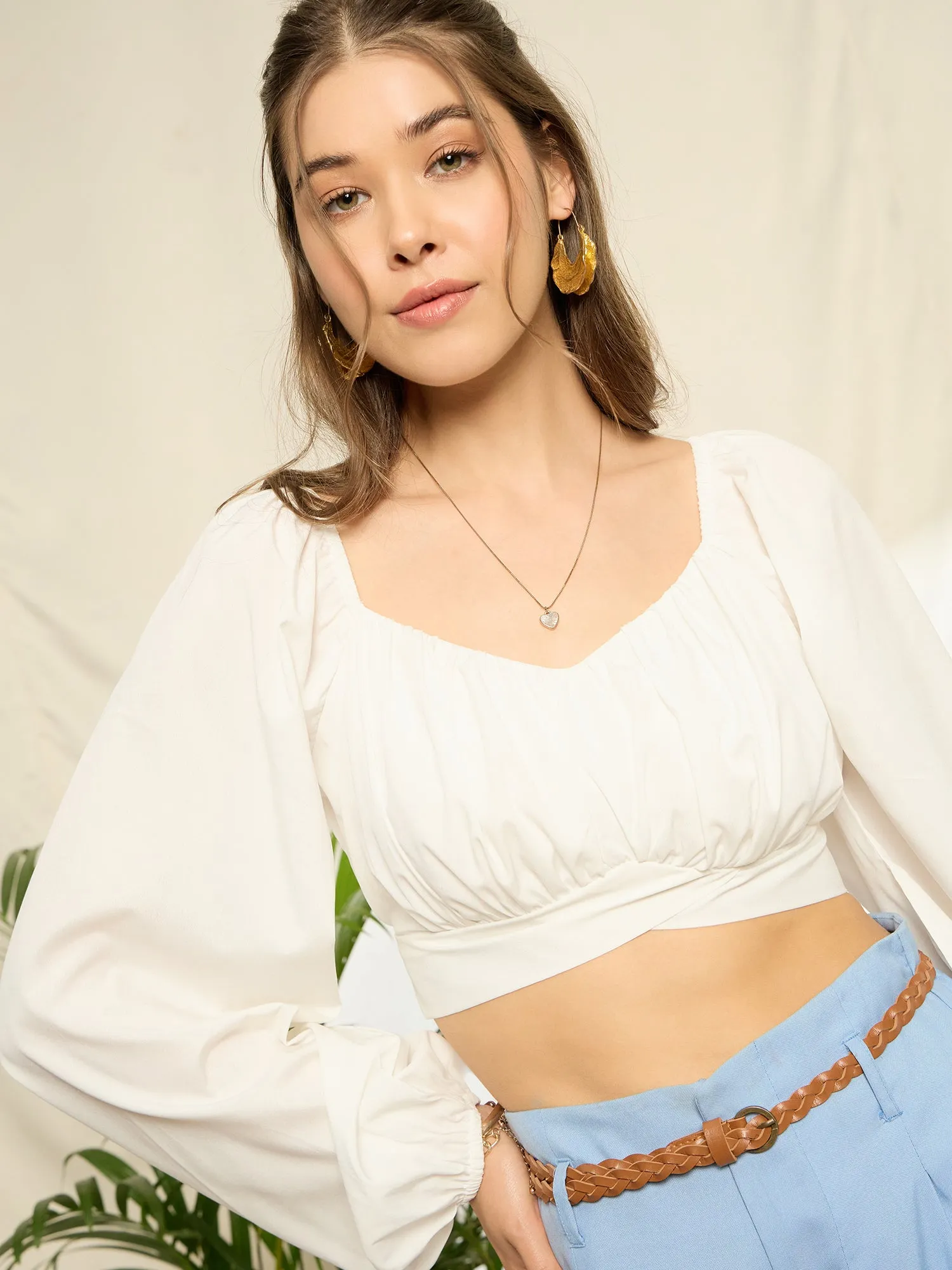 Berrylush Women White Solid Sweetheart Neck Bishop Sleeve Styled Back Crop Top