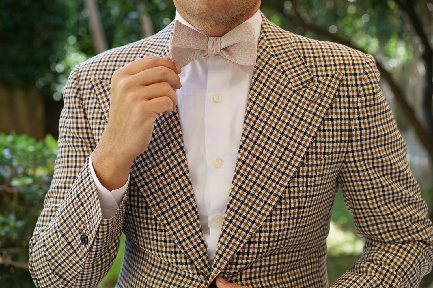 Biscotti Cream Linen Self Bow Tie