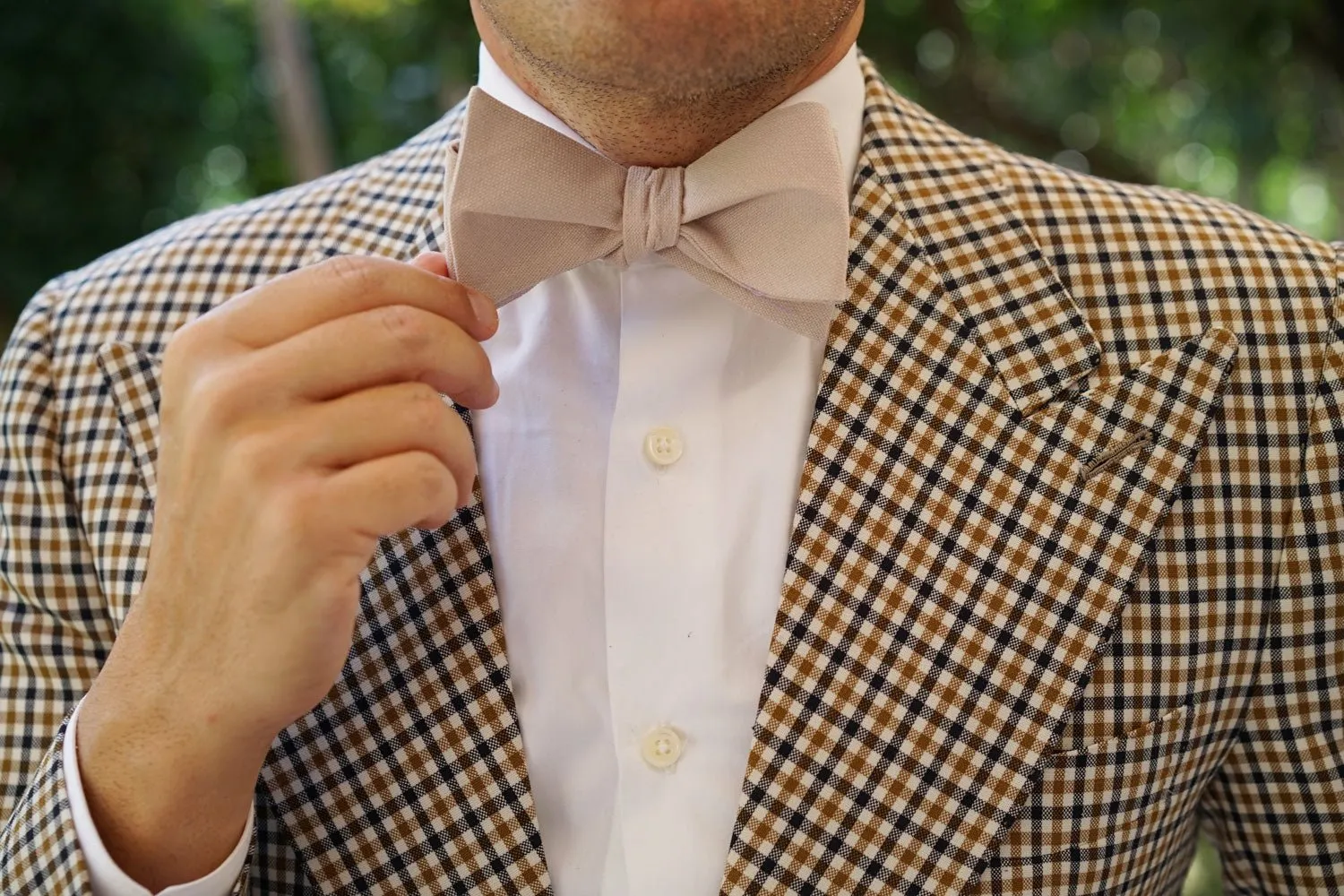 Biscotti Cream Linen Self Bow Tie