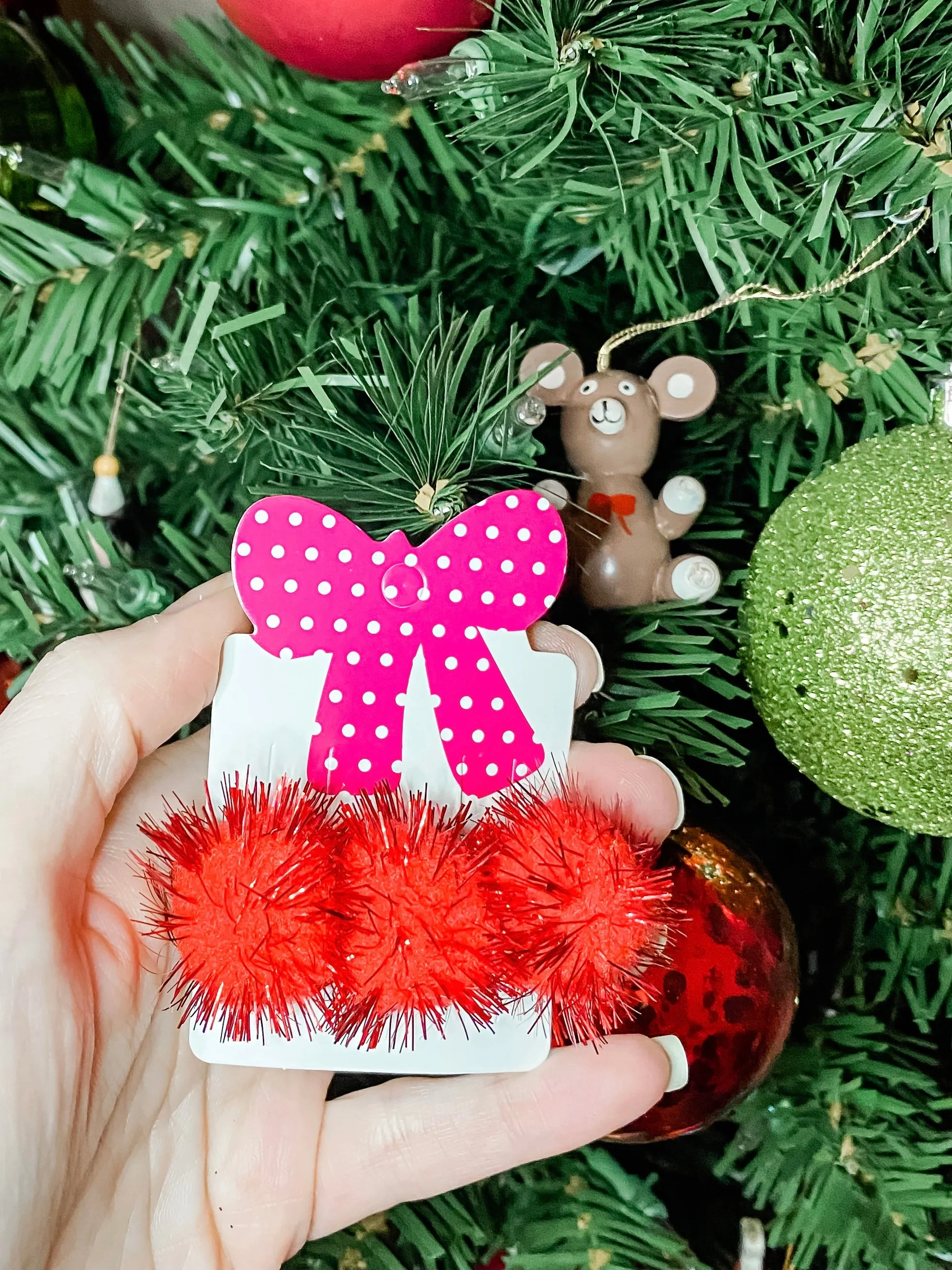 Christmas Red Pompom Alligator Clip