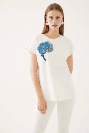 Embroidery Detailed Ivory Crewneck T-Shirt