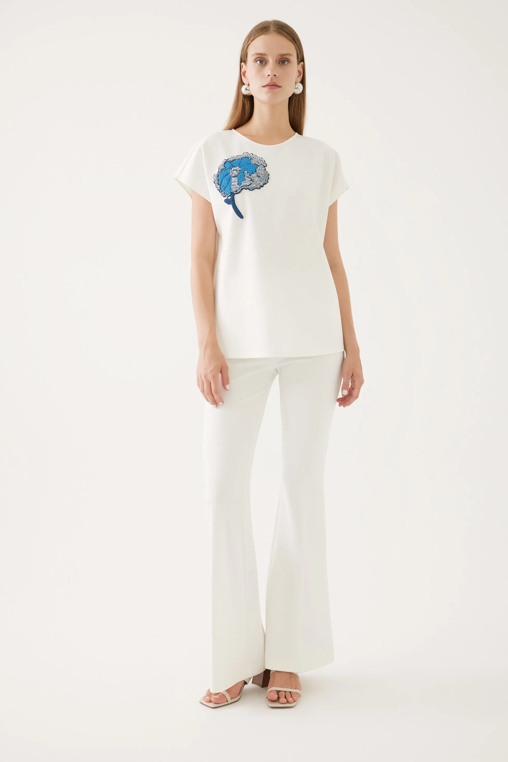 Embroidery Detailed Ivory Crewneck T-Shirt