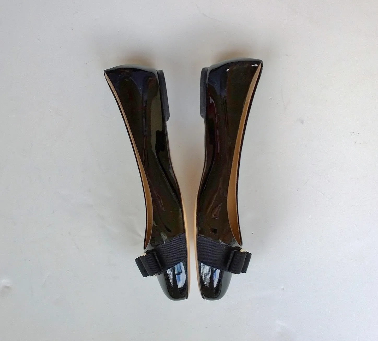 Ferragamo Varina Black Patent Flats new in box shoes bow flats C Width