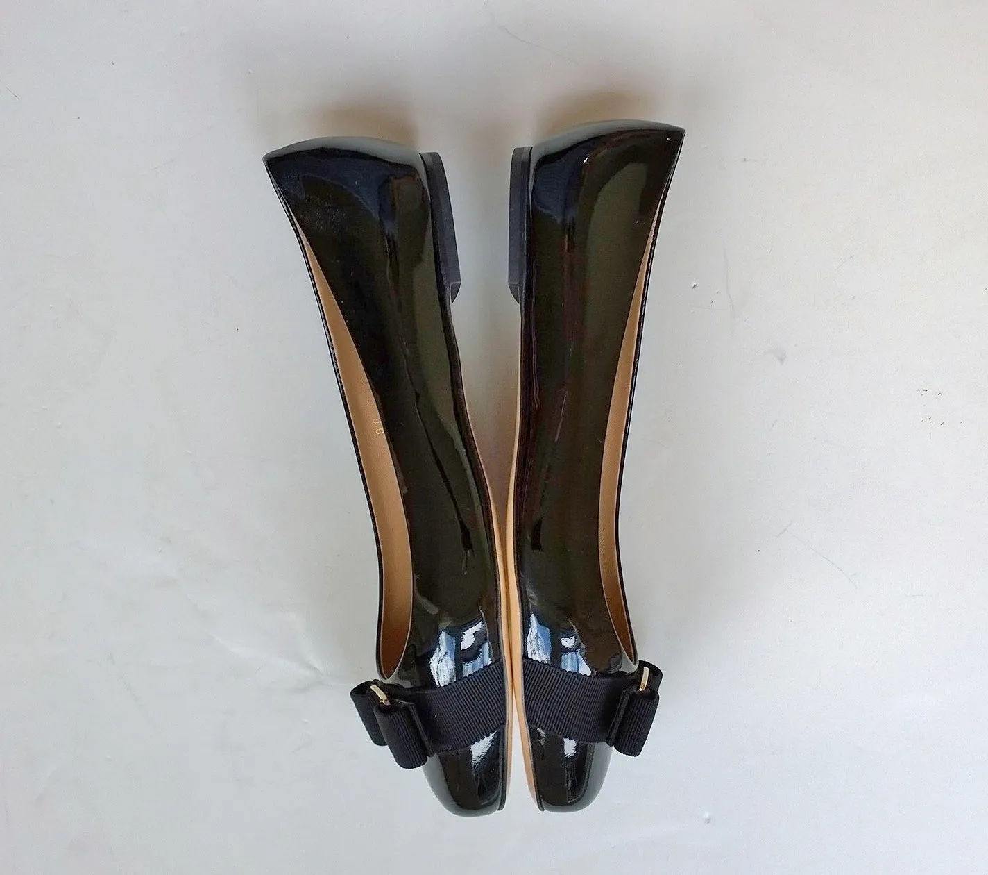 Ferragamo Varina Black Patent Flats new in box shoes bow flats C Width