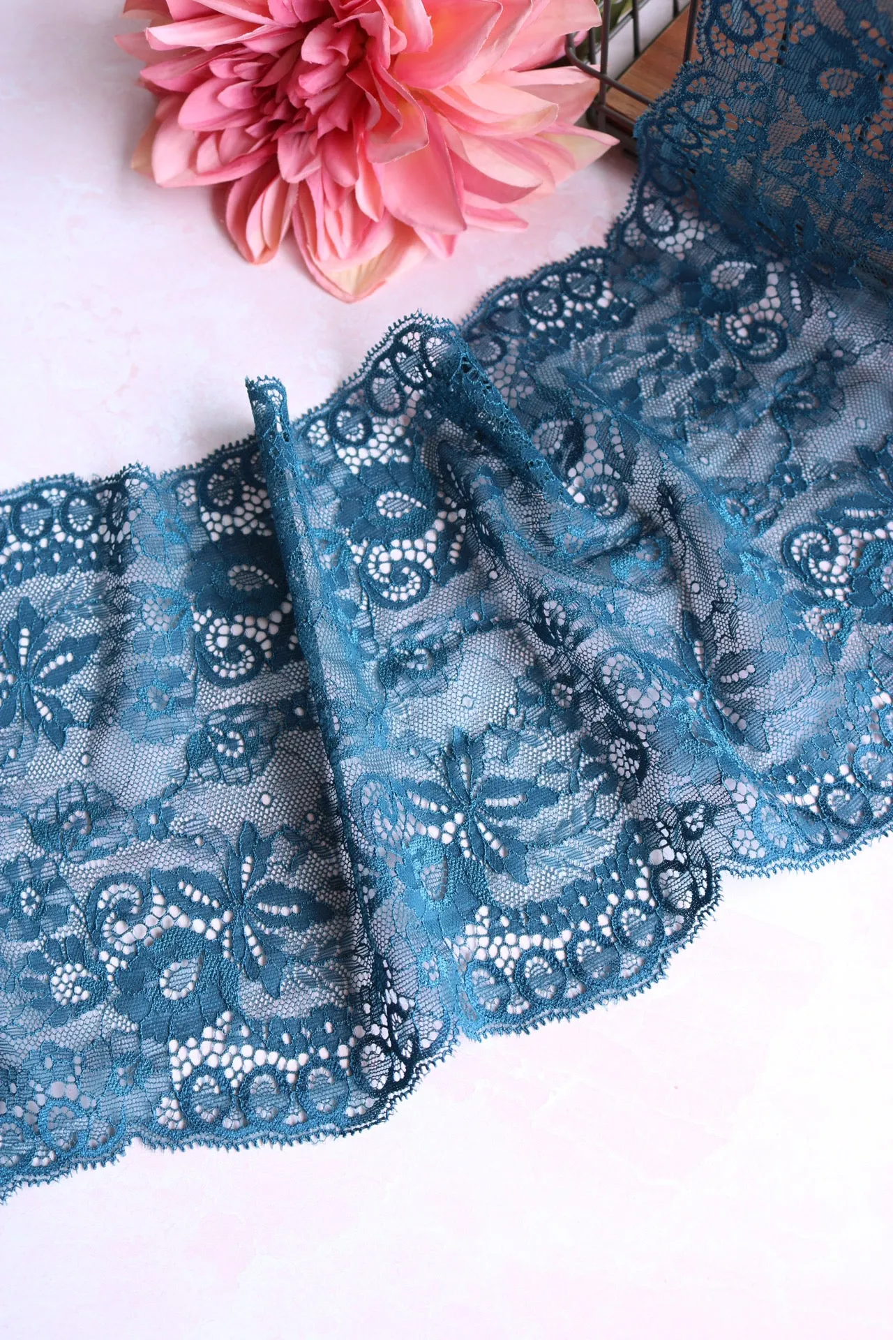 Harbor 8" Wide Stretch Lace