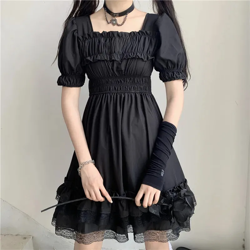 Japanese Fashionable Black Dress with Square Collar and Puff Sleeves