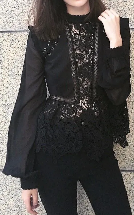 Lace Detail Top in Black