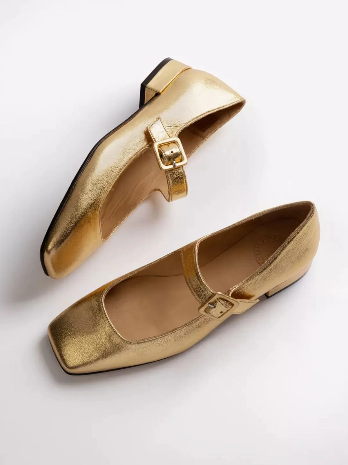 Low Mary Jane Leather Shoes – Gold