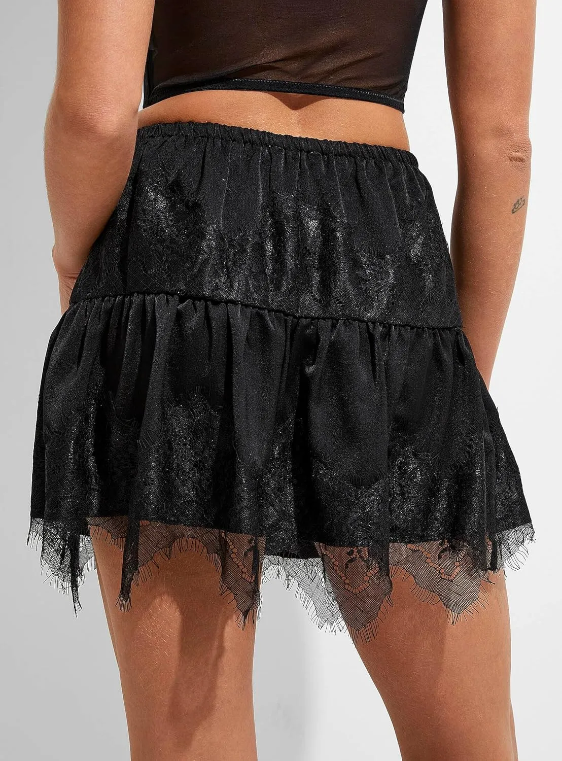Meiweileya Y2k Lace Mini Skirts for Women Low Rise Pleated Half Slip Skirt Under T Shirt Ruffle Aesthetic Short Skirts