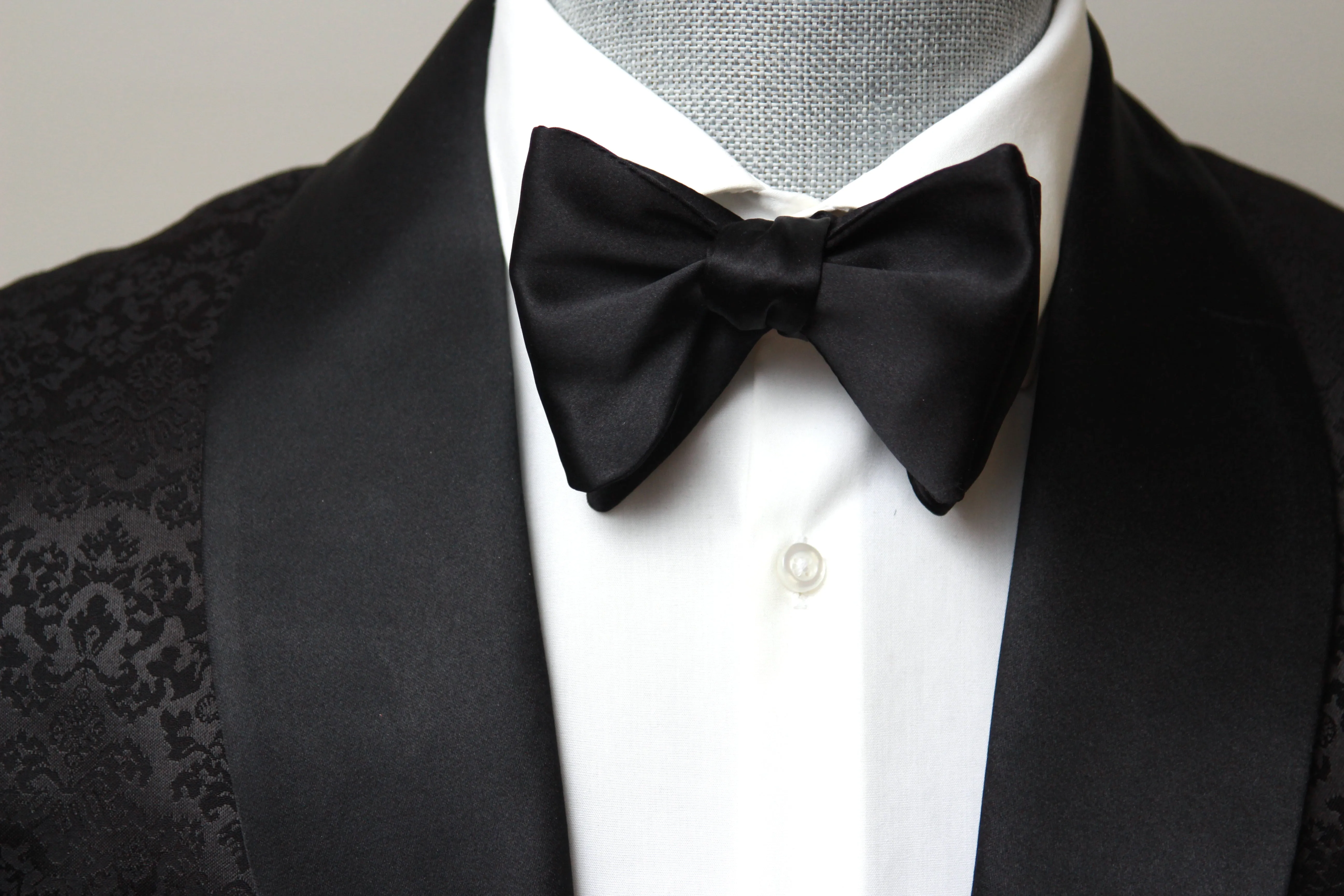 Men's Small Silk Bow Tie