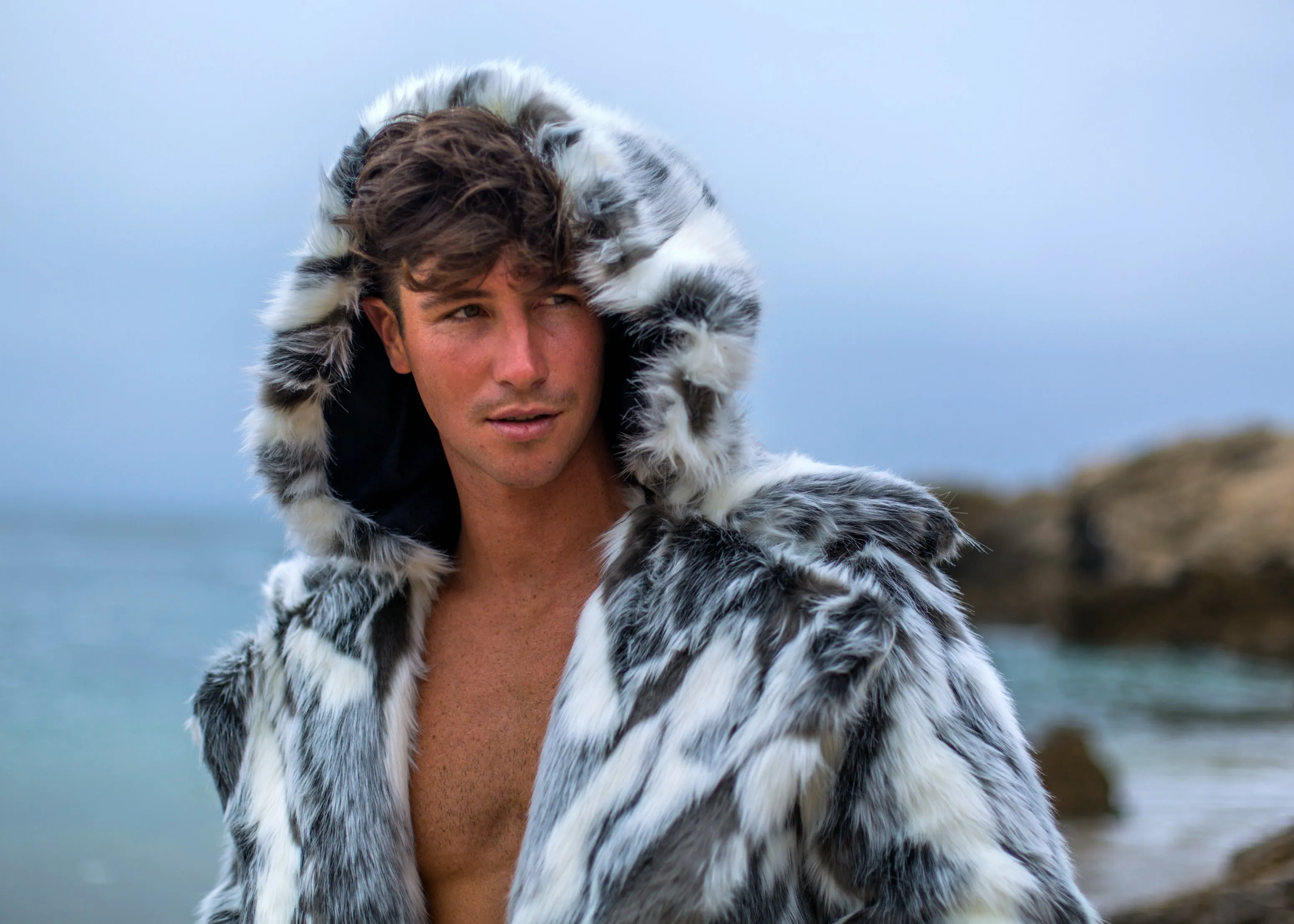 Men's Vandal Coat in "Tibetan Wolf"