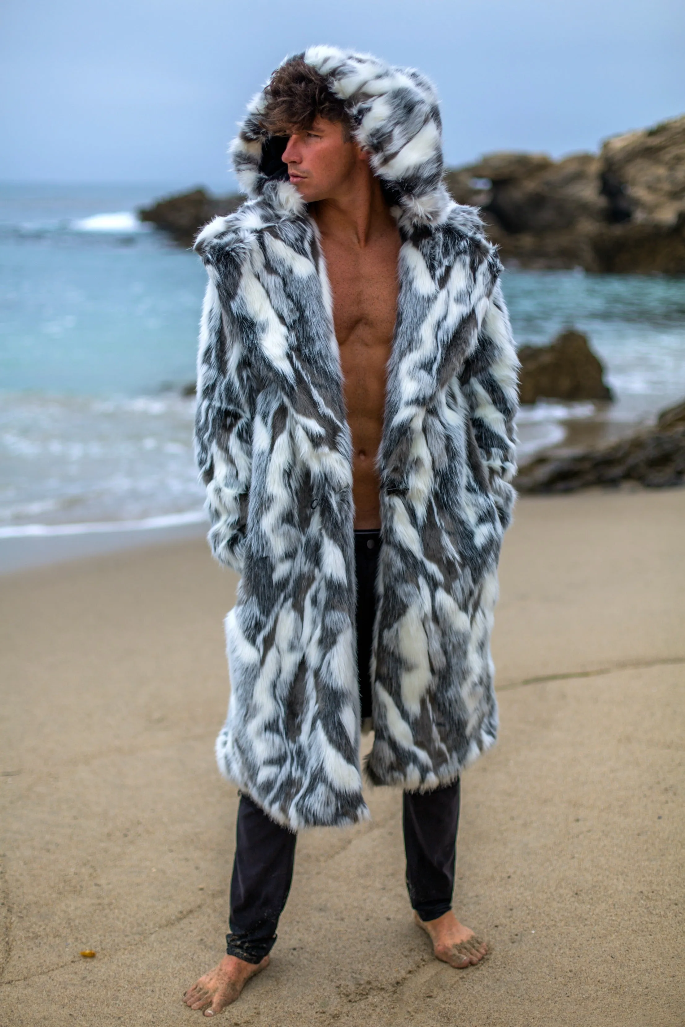 Men's Vandal Coat in "Tibetan Wolf"