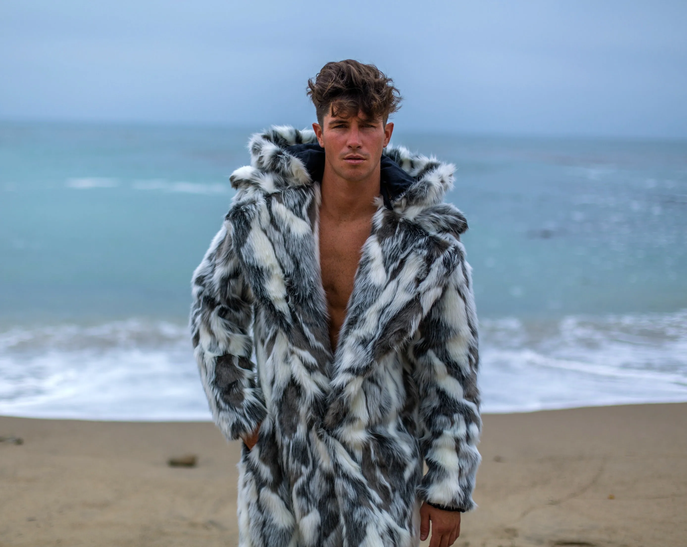 Men's Vandal Coat in "Tibetan Wolf"