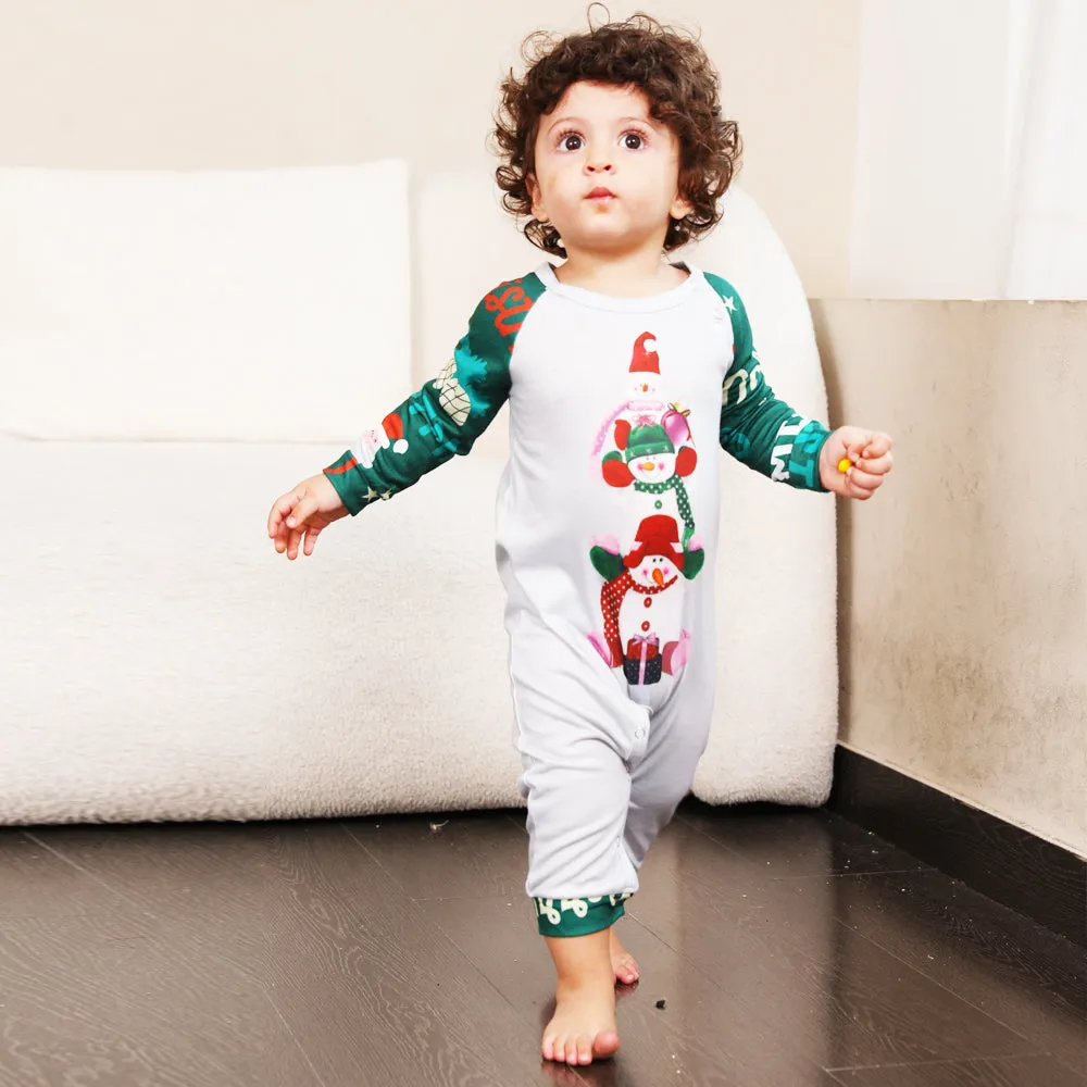 Merry Christmas cartoon pattern family pajamas set
