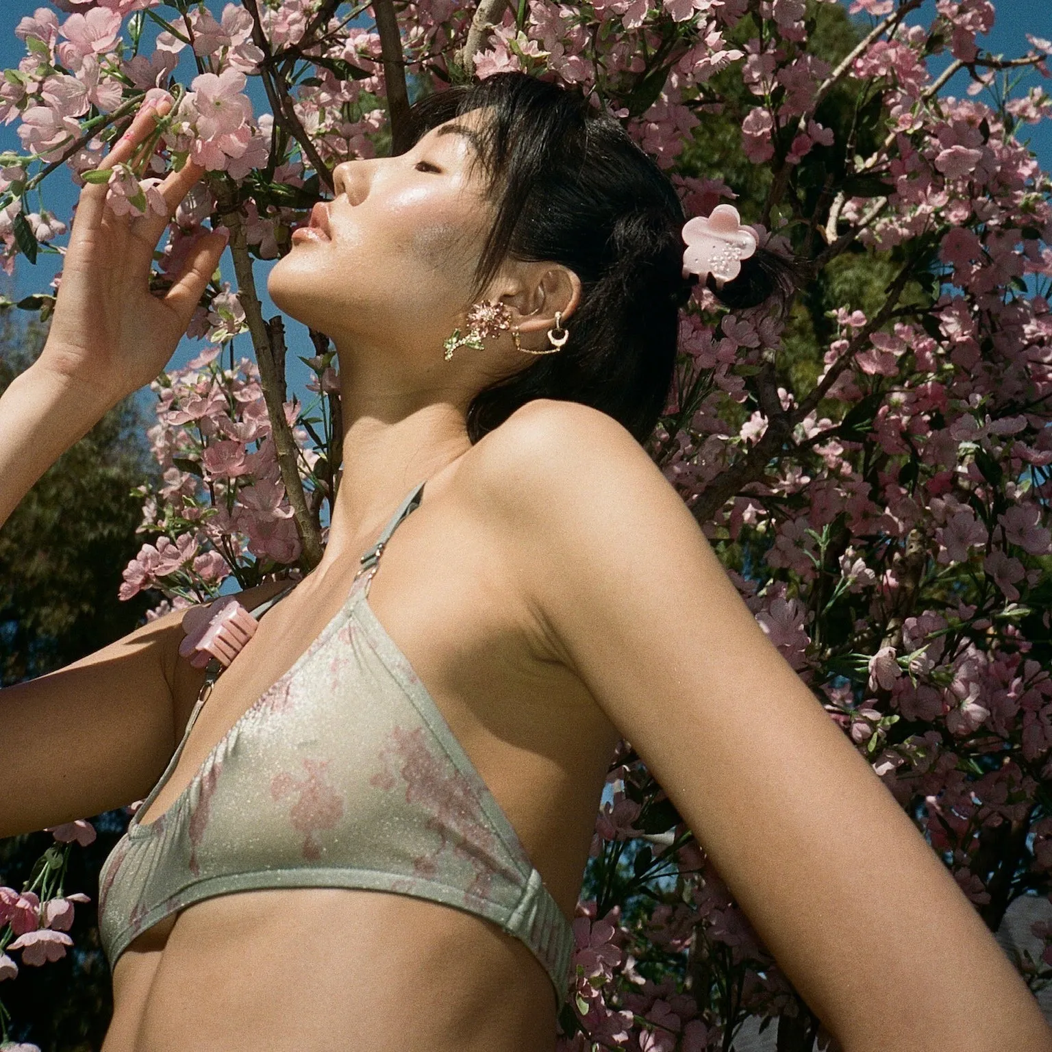 Midi Blossom Clip in Rose Milk