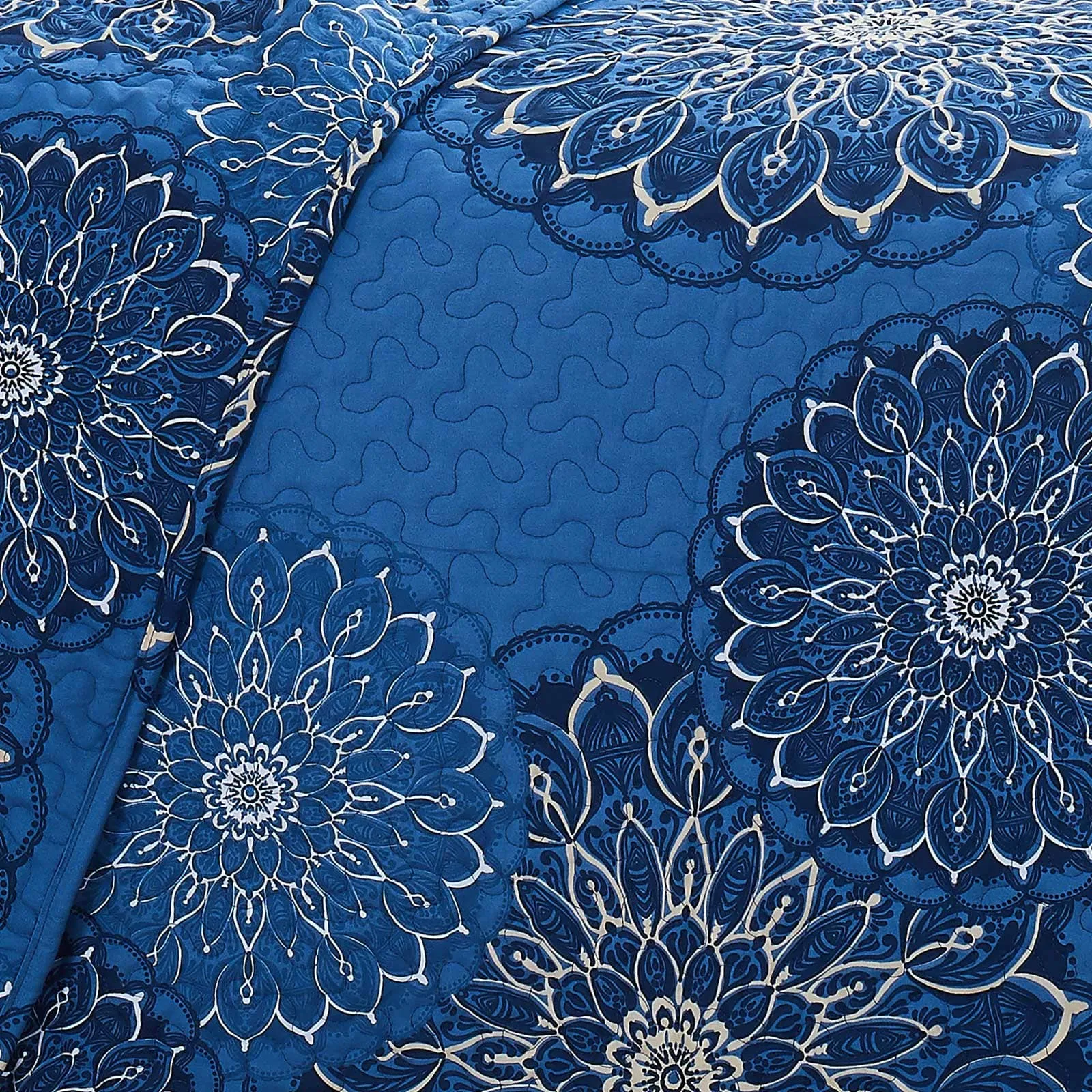 Midnight Floral Quilt Set
