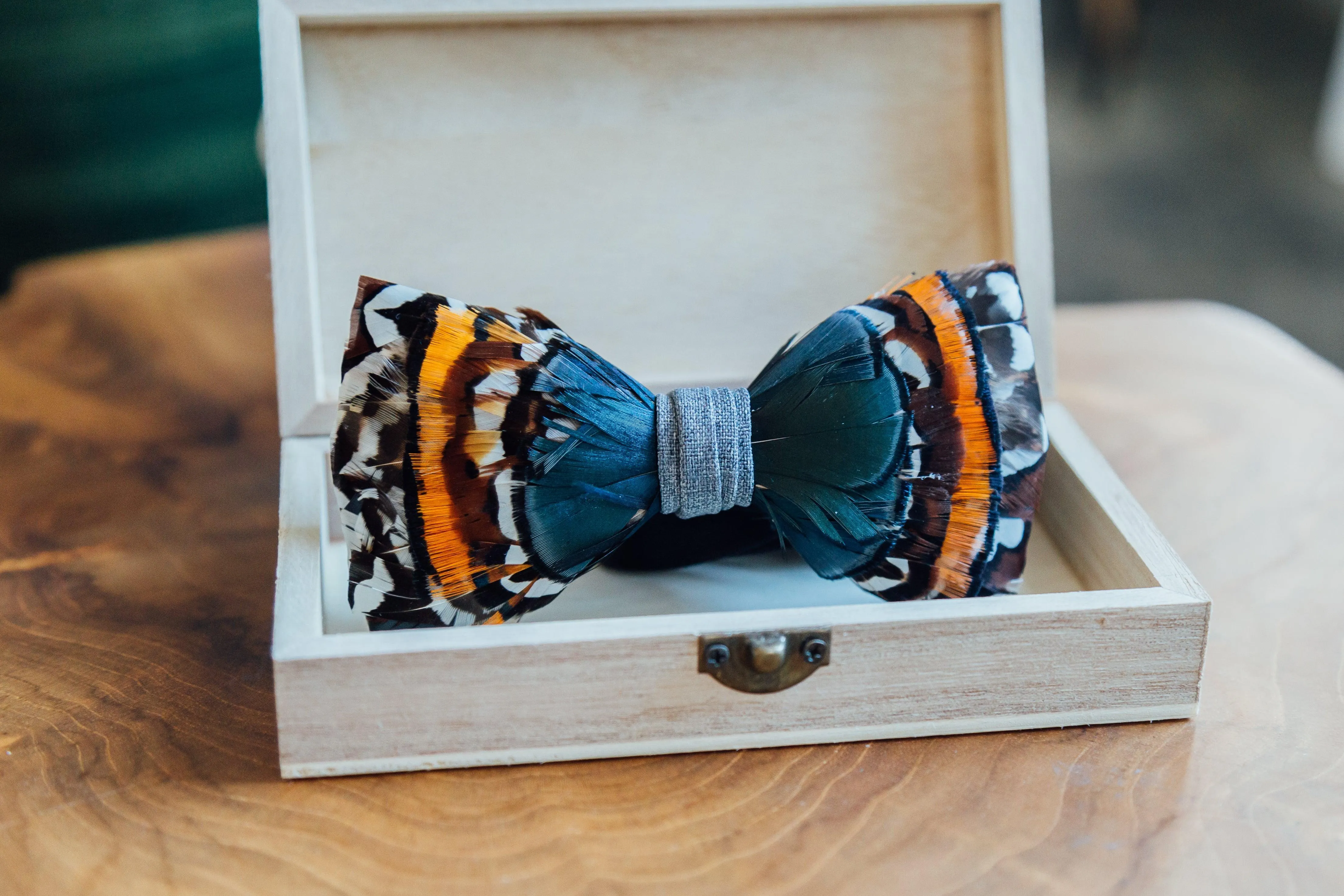 Philadelphia Feather Bow Tie & Lapel Pin Set - Handmade Wedding Accessory for Groom
