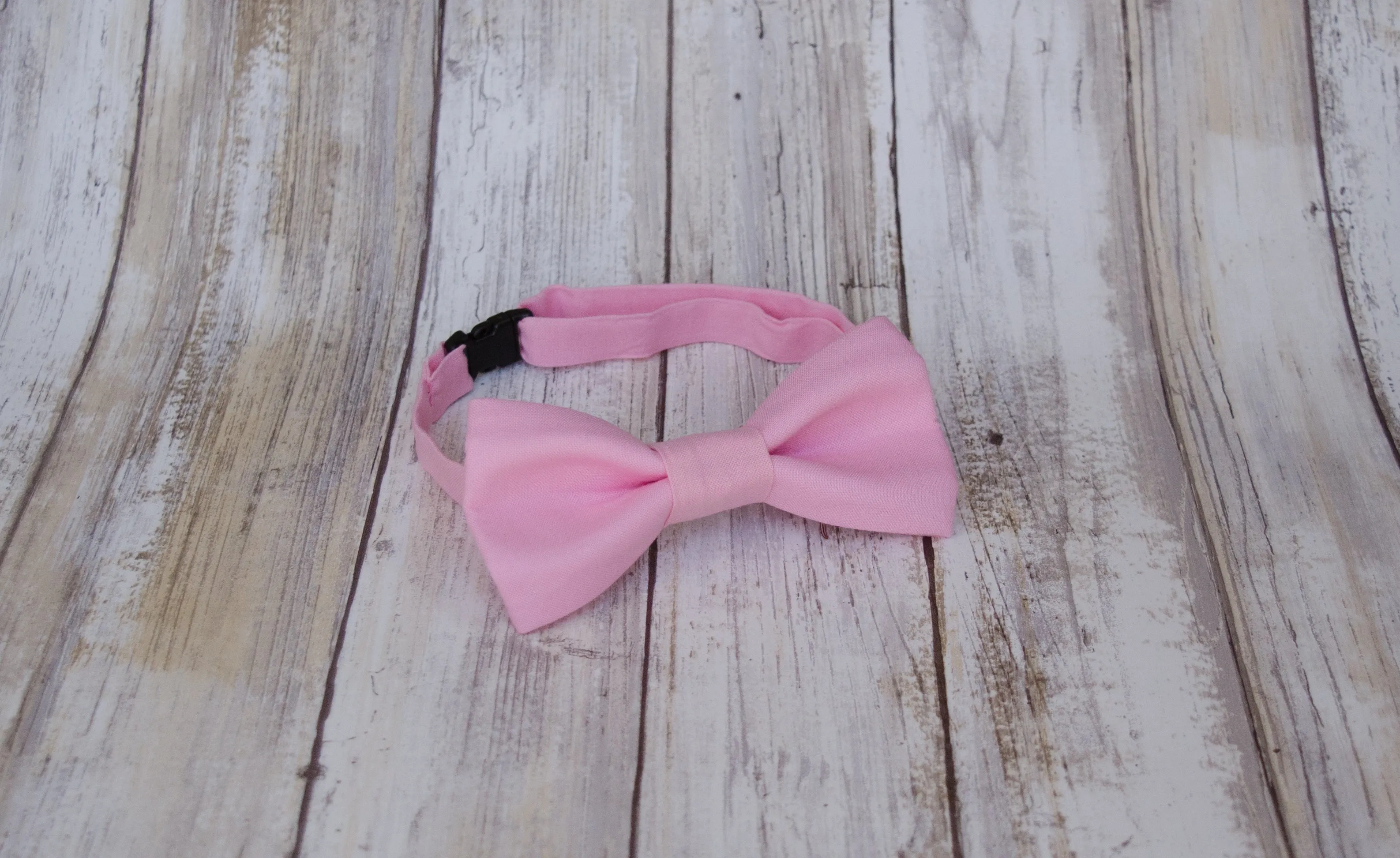 Pink Bow Tie (166)