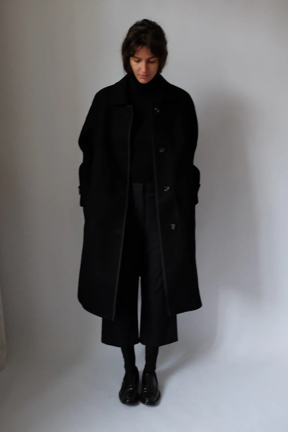 PURE WOOL BLACK CLASSY COAT