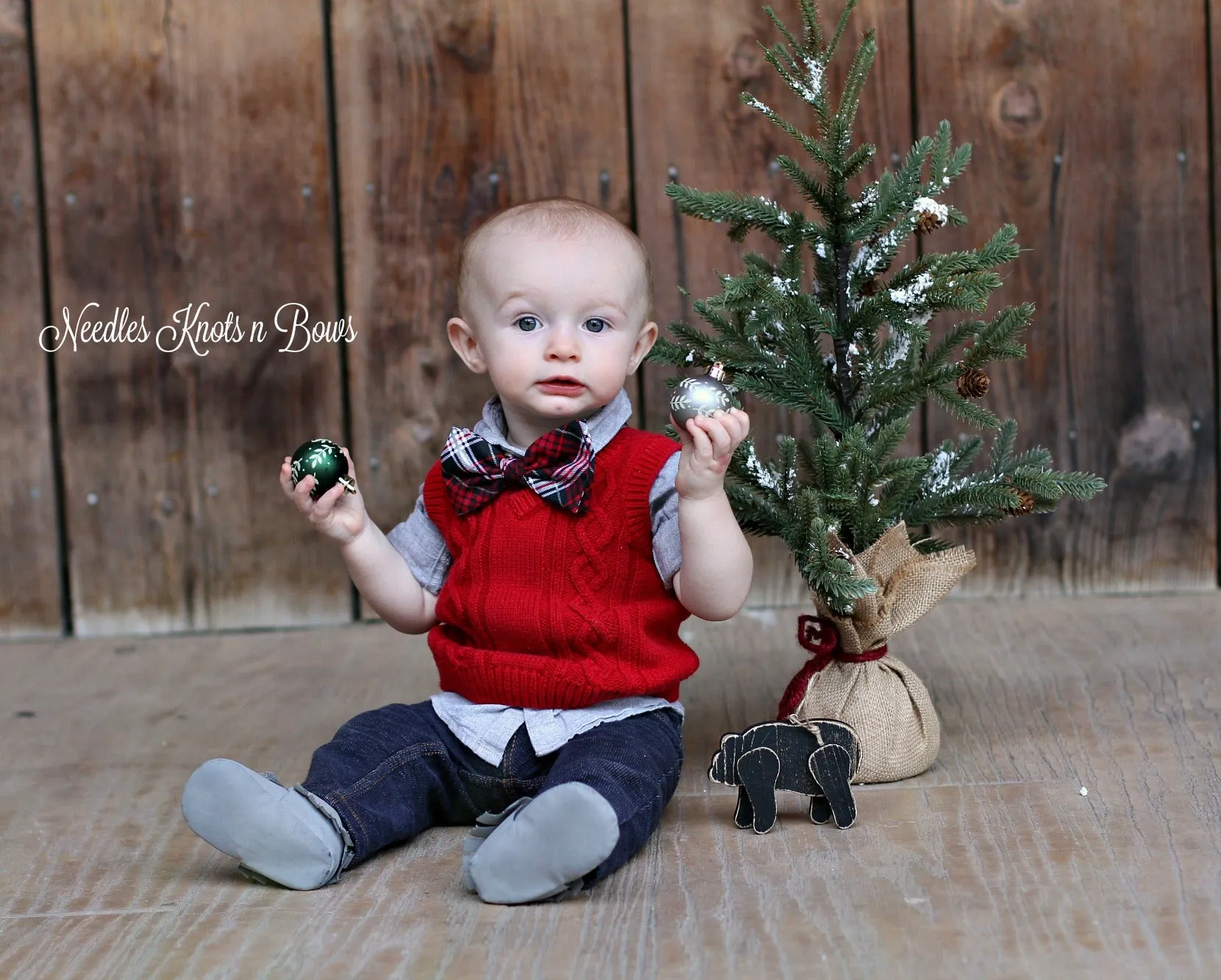 Red Black Scottish Tartan Plaid Bow Tie