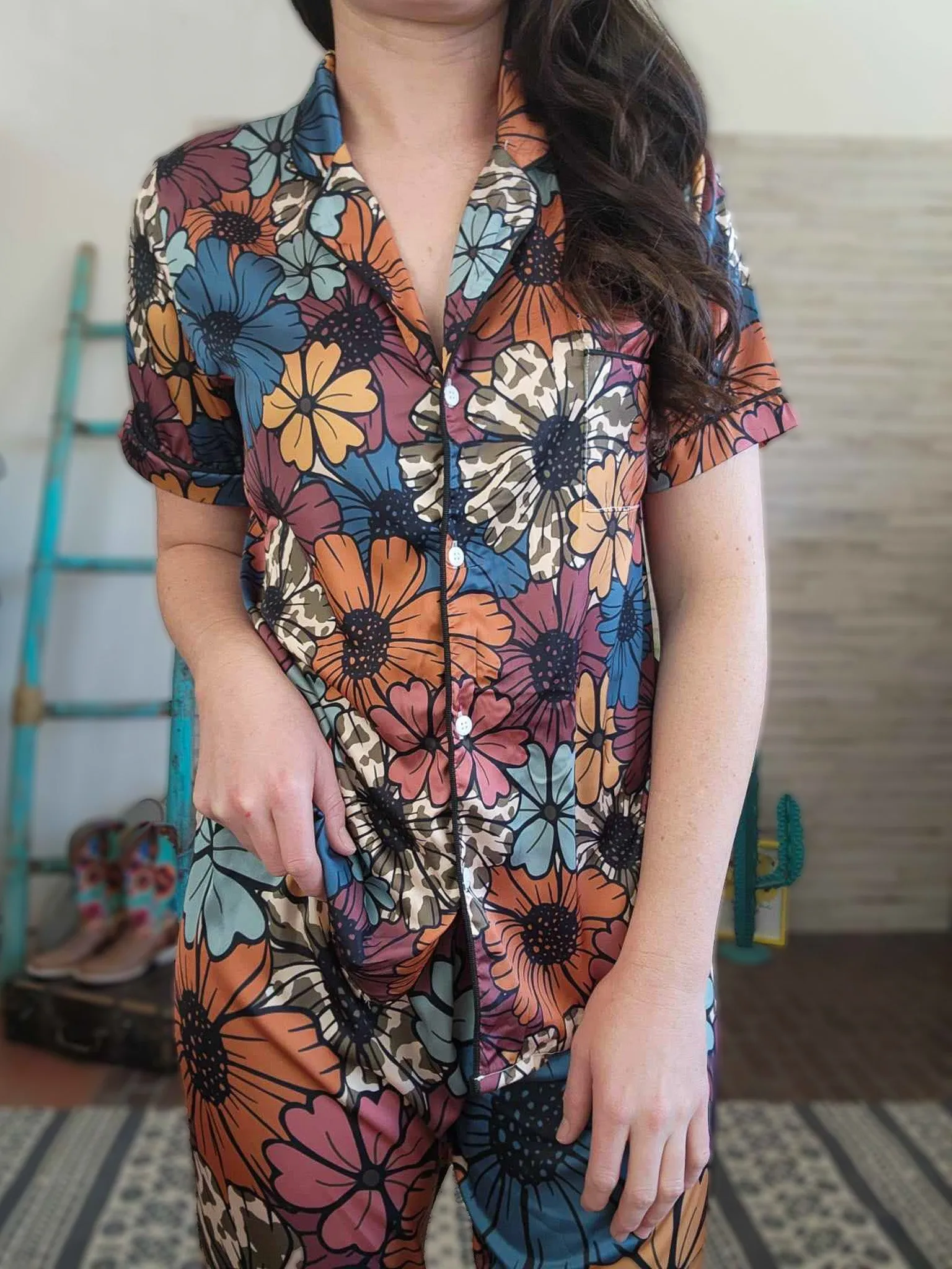 Retro Floral Cowhide Silky Pajamas
