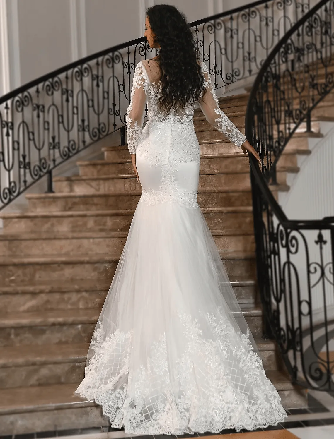 Royal Style Formal Wedding Dresses Sweep / Brush Train Mermaid / Trumpet Long Sleeve Scoop Neck Lace With Beading Appliques