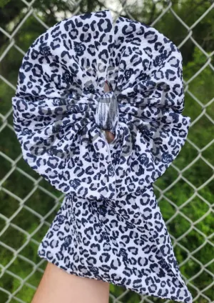 Scream Leopard Bow