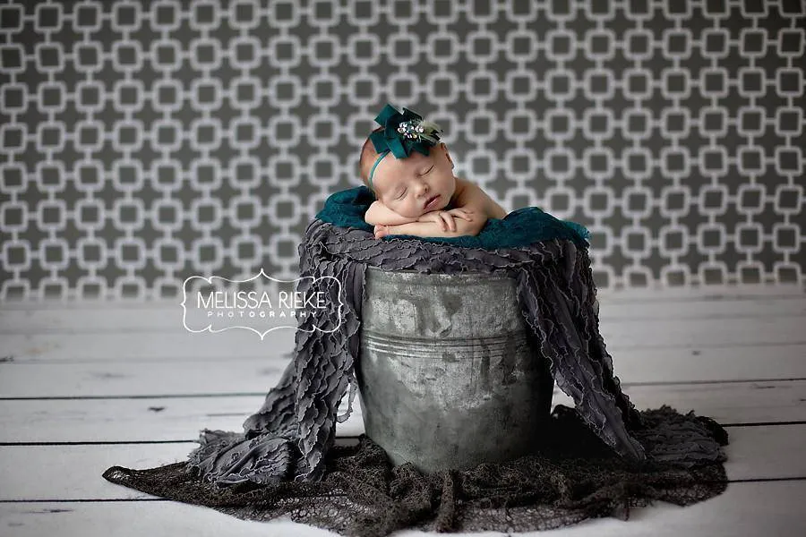SET Gray Ruffle Teal Lace Wrap Layering Set