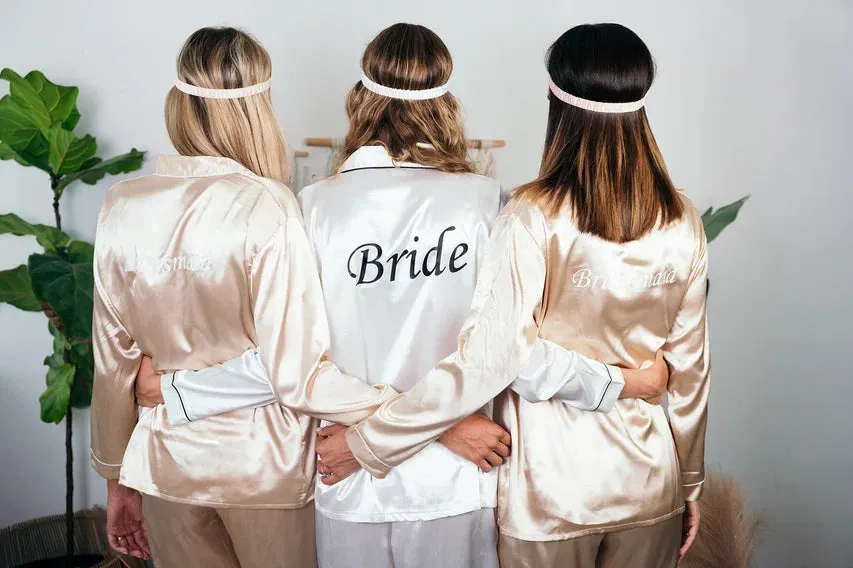 Set of 4 Bridesmaids Pajamas, Custom Wedding Satin Pajamas  - Long   Long