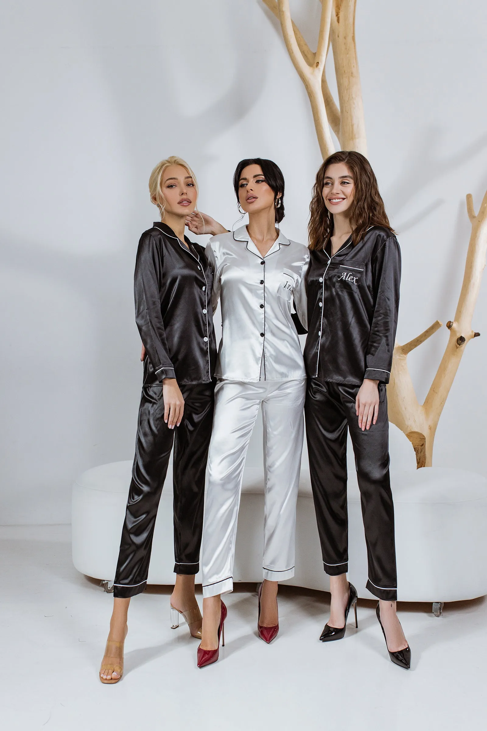 Set of 4 Bridesmaids Pajamas, Custom Wedding Satin Pajamas  - Long   Long
