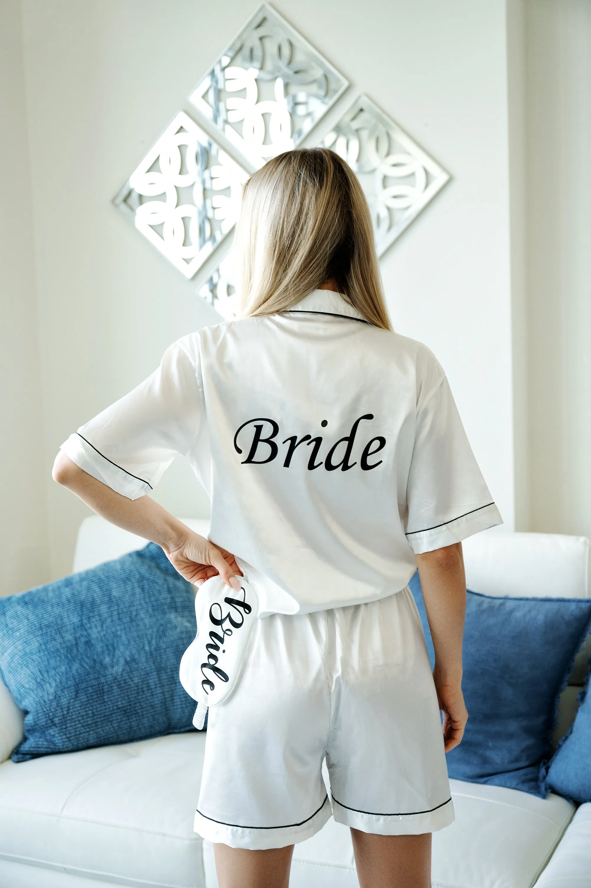 Set of 7 Custom Satin Bridesmaids Pajamas for Sleepover Bachelorette Party - Short   short