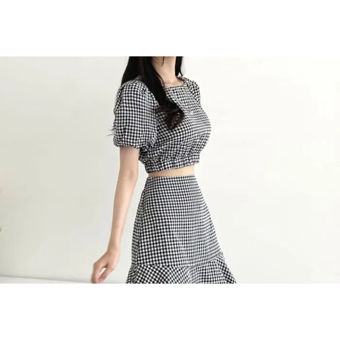 Set: Puff Sleeve Crew Neck Plaid Crop Top   High Rise Midi A-Line Skirt