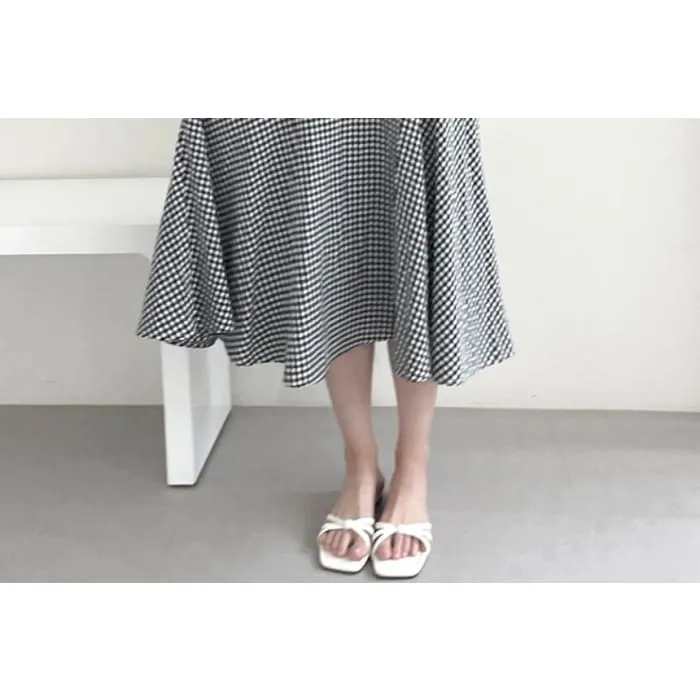 Set: Puff Sleeve Crew Neck Plaid Crop Top   High Rise Midi A-Line Skirt