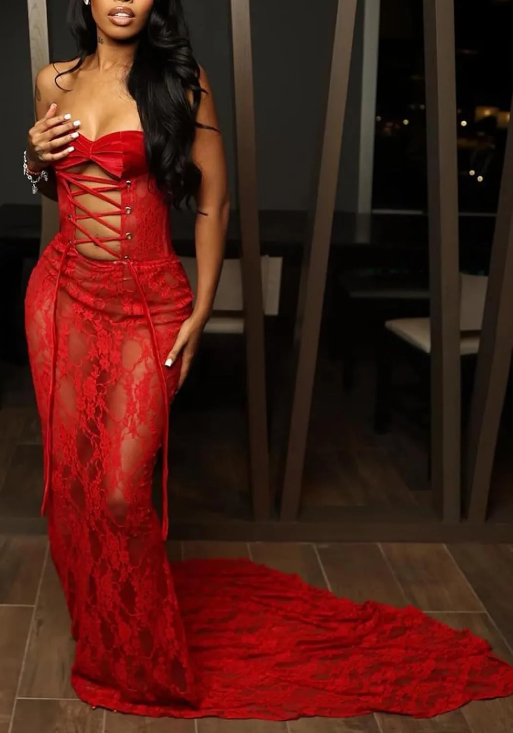 Sexy Strapless Lace Maxi Dress See Through Sleeveless Bodycon Tube Sheer Mermaid Dress Evening Party Gowns Dresses