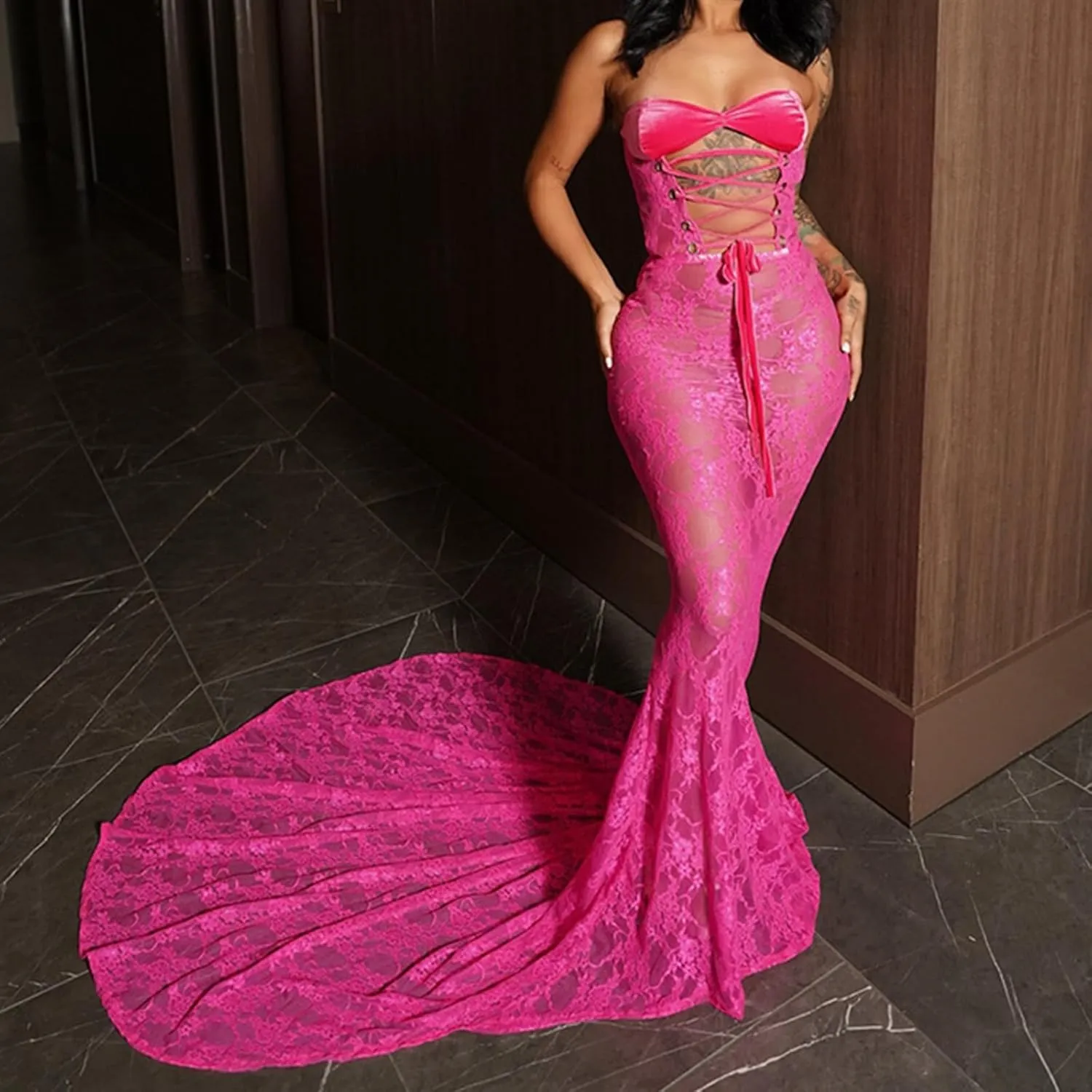 Sexy Strapless Lace Maxi Dress See Through Sleeveless Bodycon Tube Sheer Mermaid Dress Evening Party Gowns Dresses