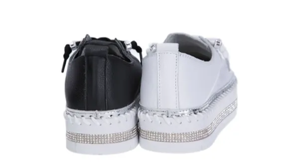 Susan Sneaker- white