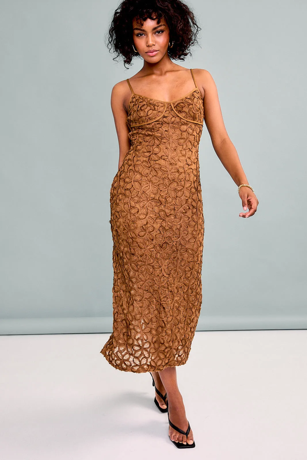 Sweetheart Neck Lace Midi Dress