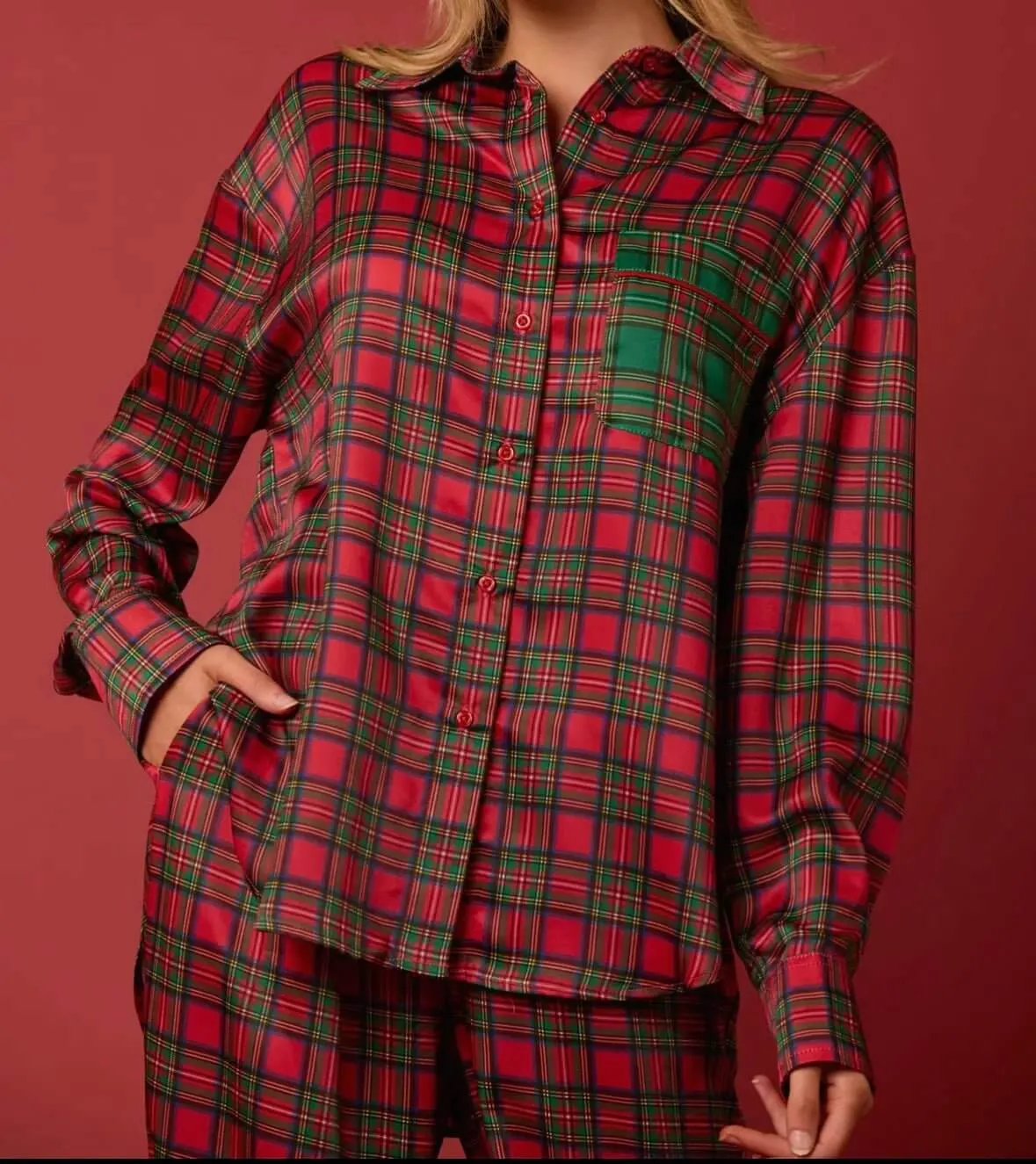 The Pretty In Plaid Pajamas: Plaid Christmas Pajama Set