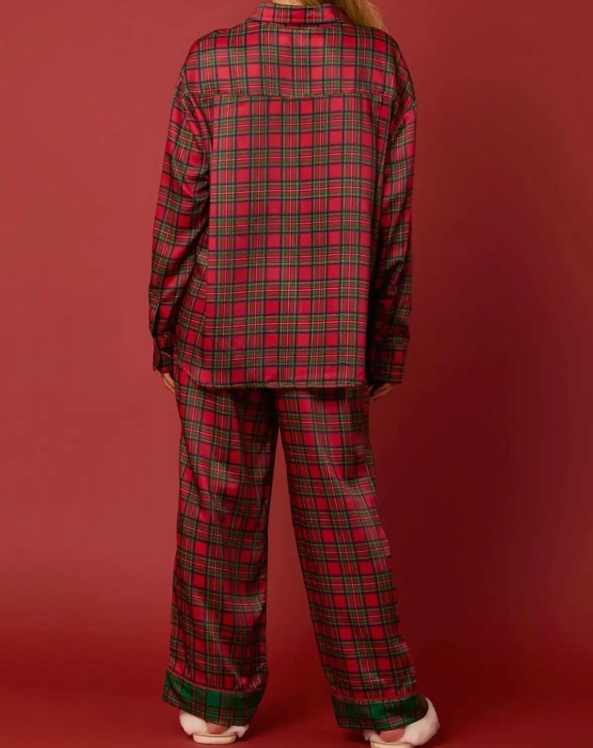 The Pretty In Plaid Pajamas: Plaid Christmas Pajama Set