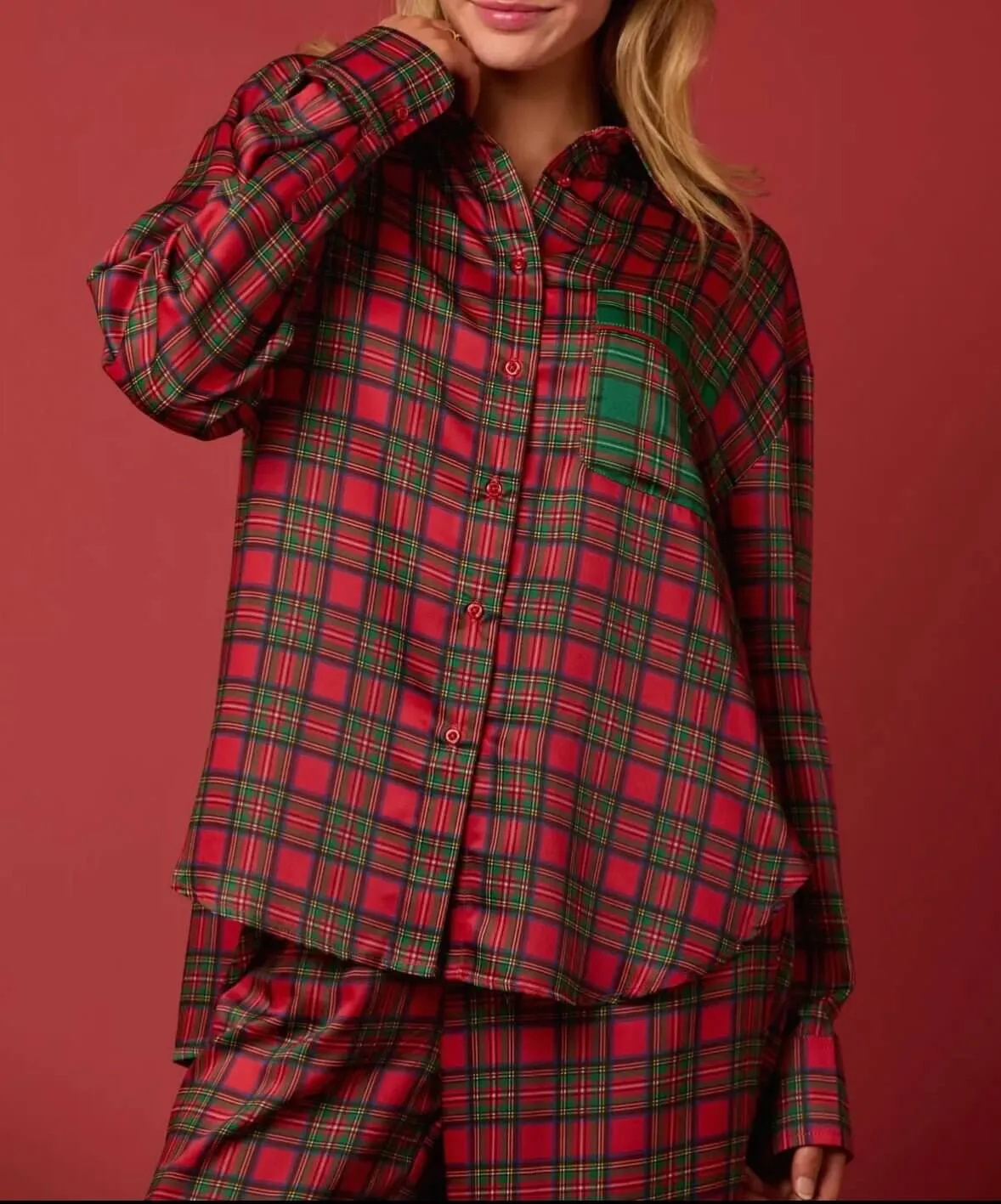 The Pretty In Plaid Pajamas: Plaid Christmas Pajama Set
