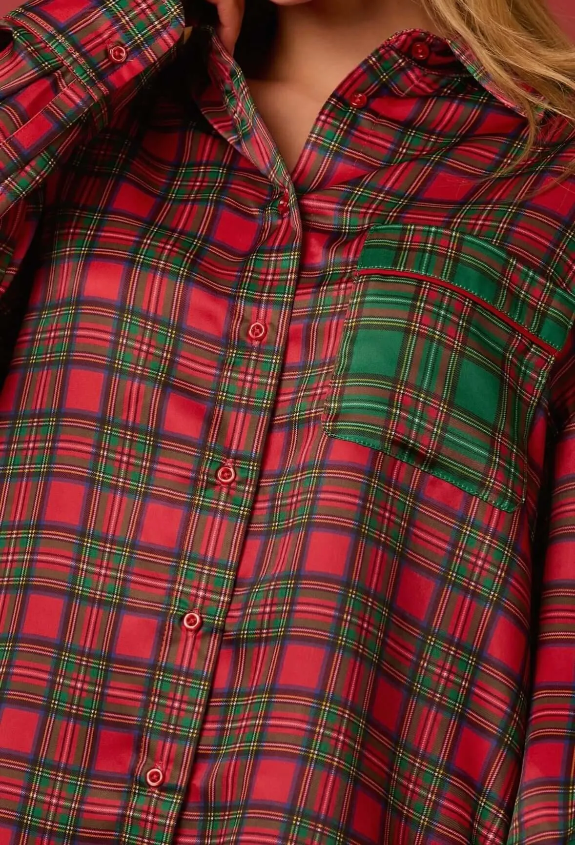 The Pretty In Plaid Pajamas: Plaid Christmas Pajama Set